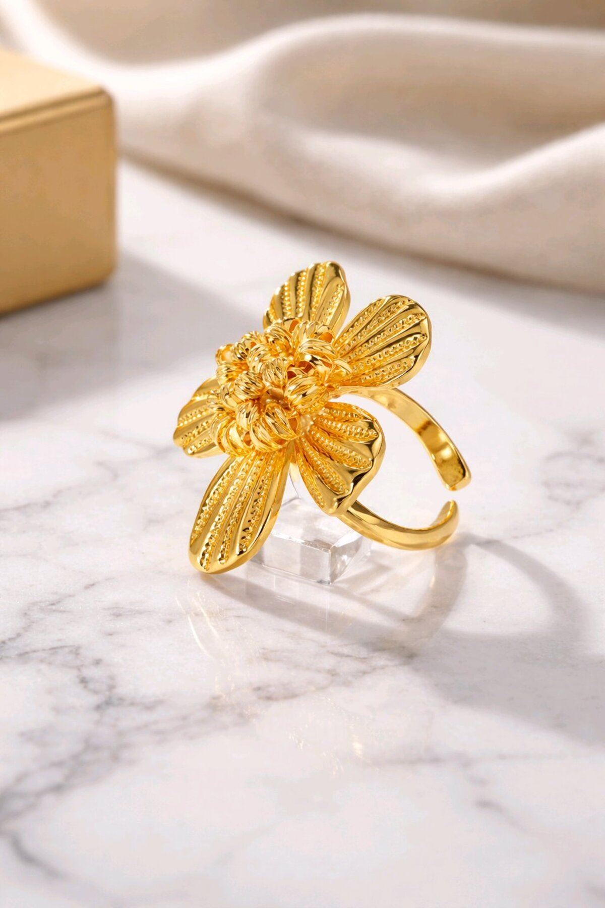 Çelik Gold Büyük Çiçek Yüzük, Ayarlanabilir