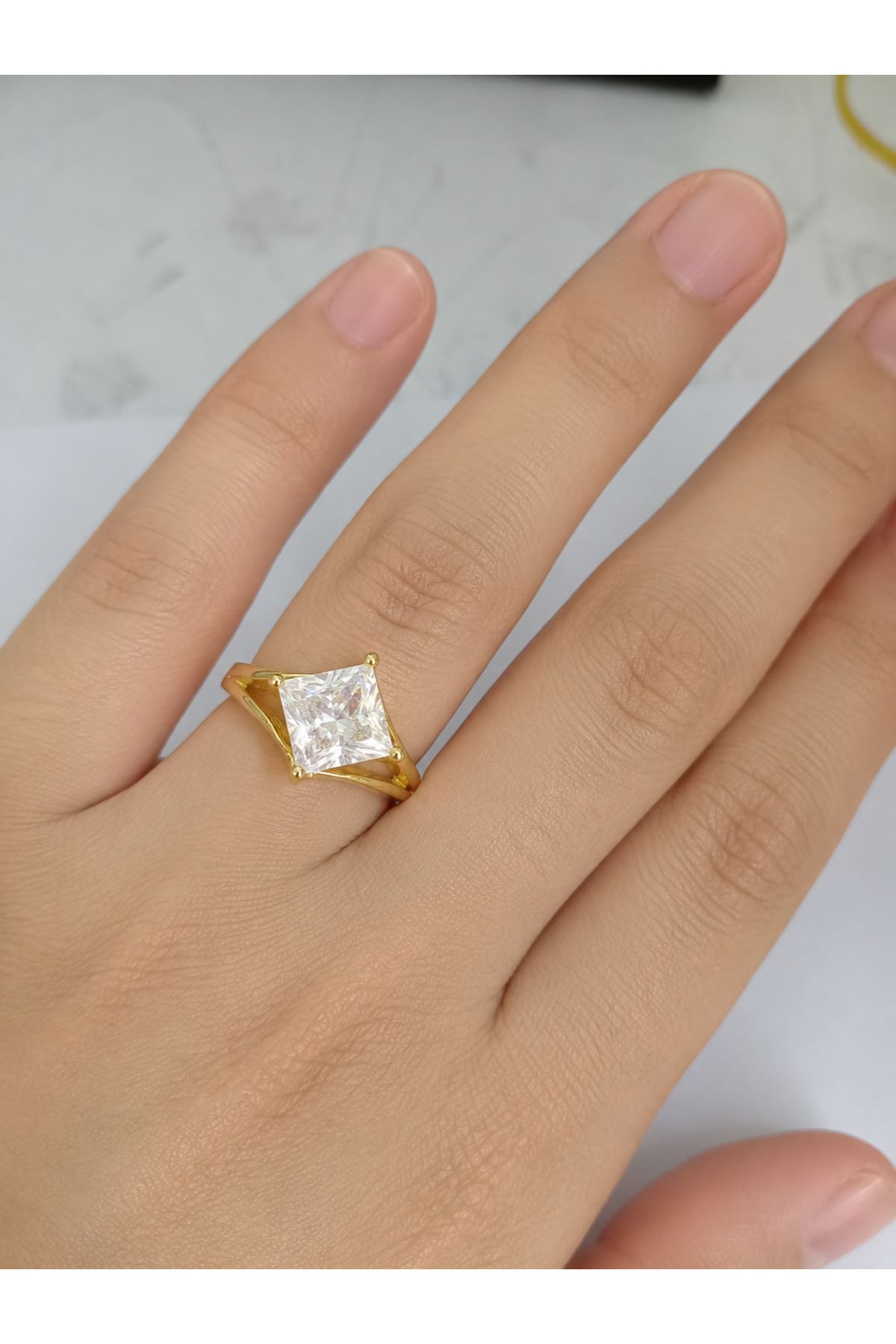 Çelik Gold Kare Tek Taş Yüzük, Ayarlanır