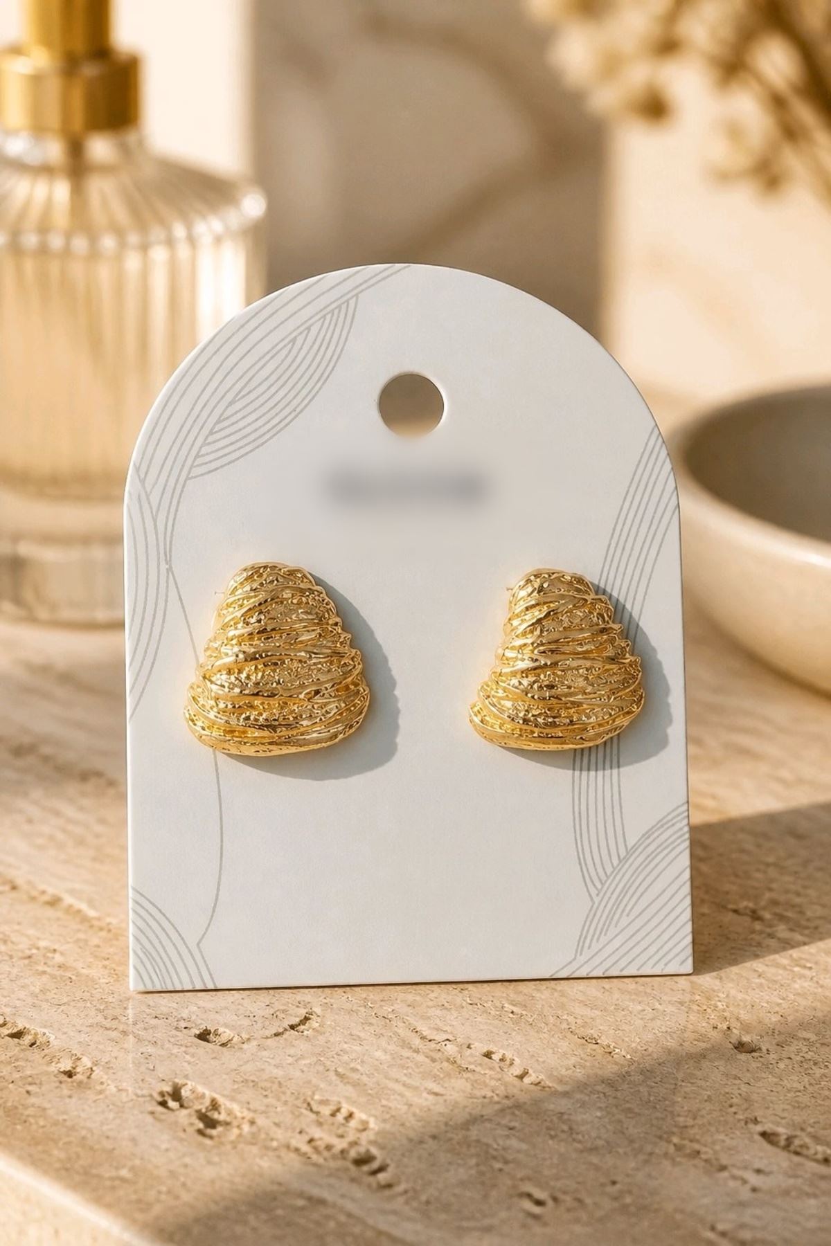 Gold Dokulu Yüzey Tasarım Küpe