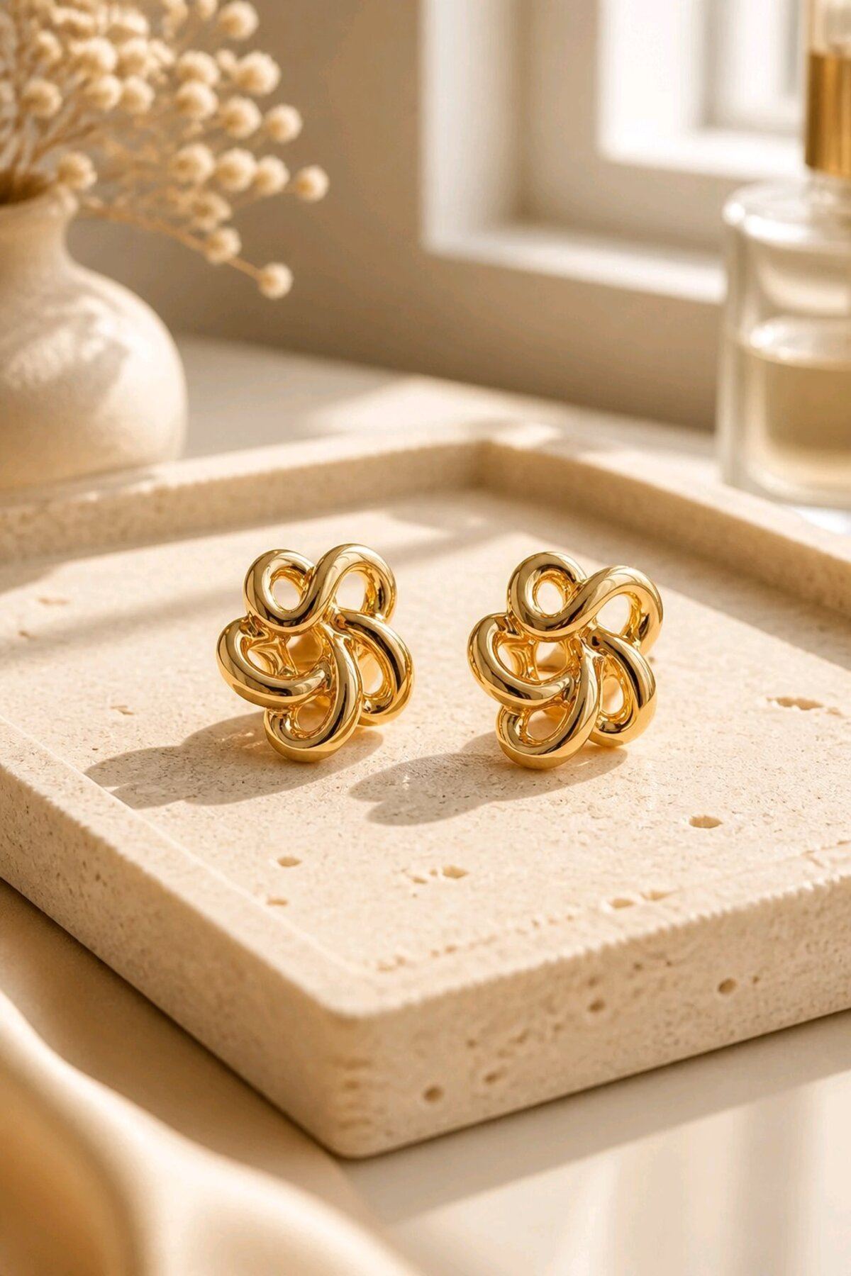 Gold Sarmaşık Küçük Küpe, Çap:1,5cm