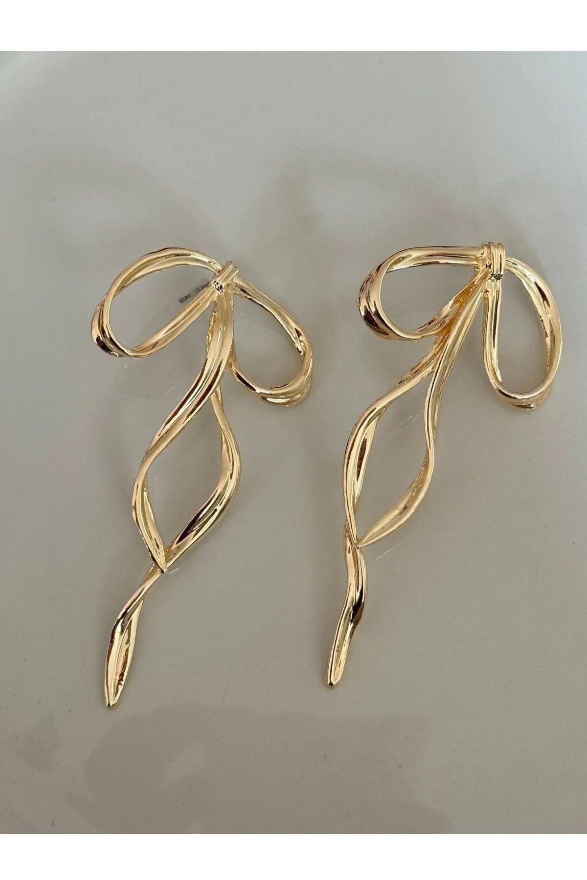 Gold Fiyonk Büyük 9cm Kadın Küpe