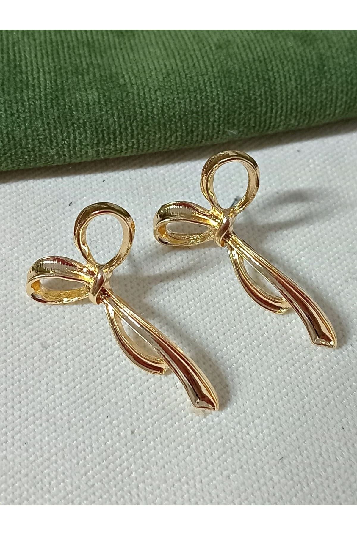 Gold Fiyonk Tasarım Kadın Küpe