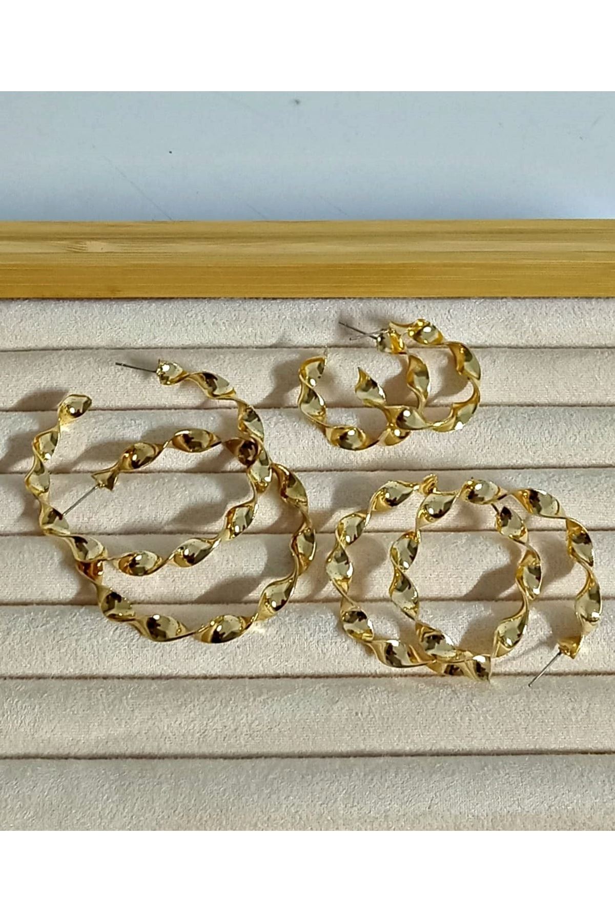 Gold Burgulu 5cm Halka Kadın Küpe