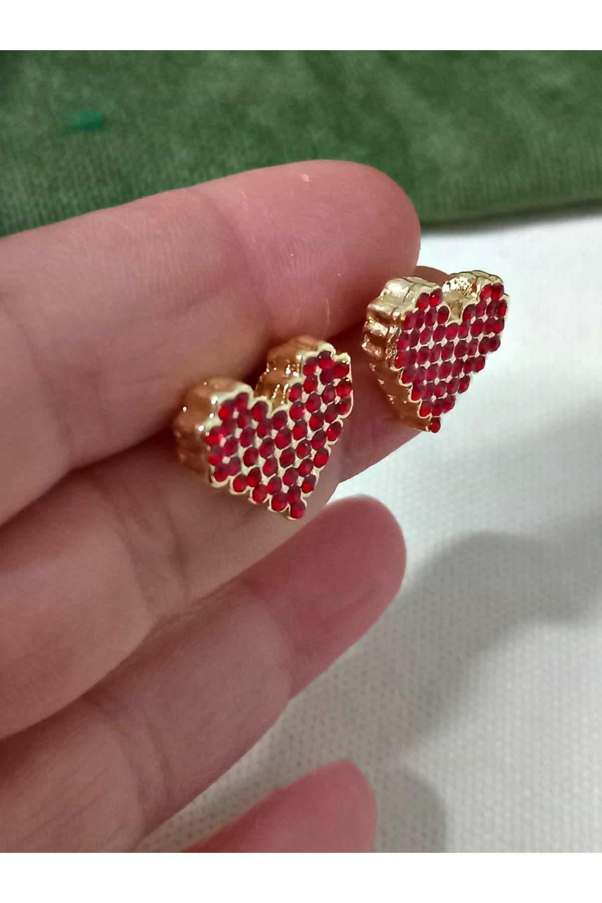 Gold Kırmızı Taşlı Kalp Kadın Küpe