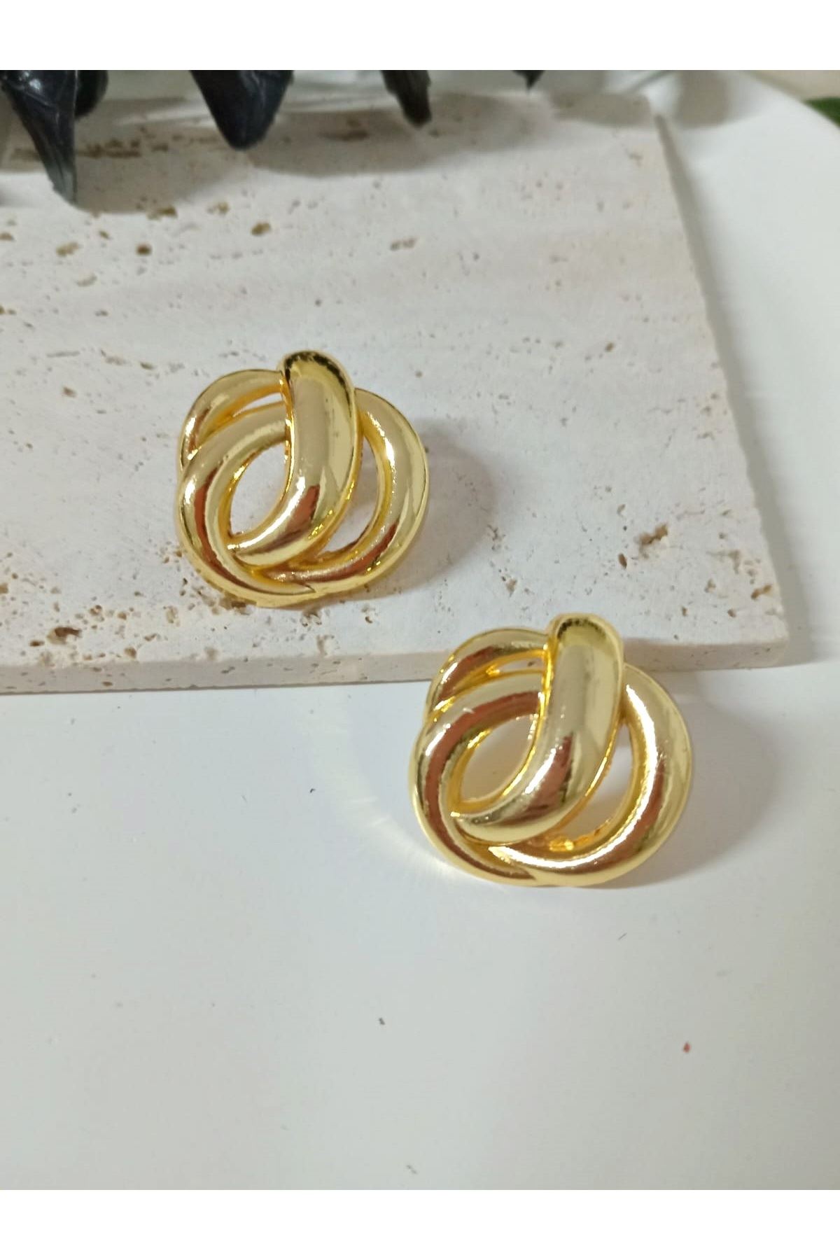 Gold Sarmal Kadın Küpe