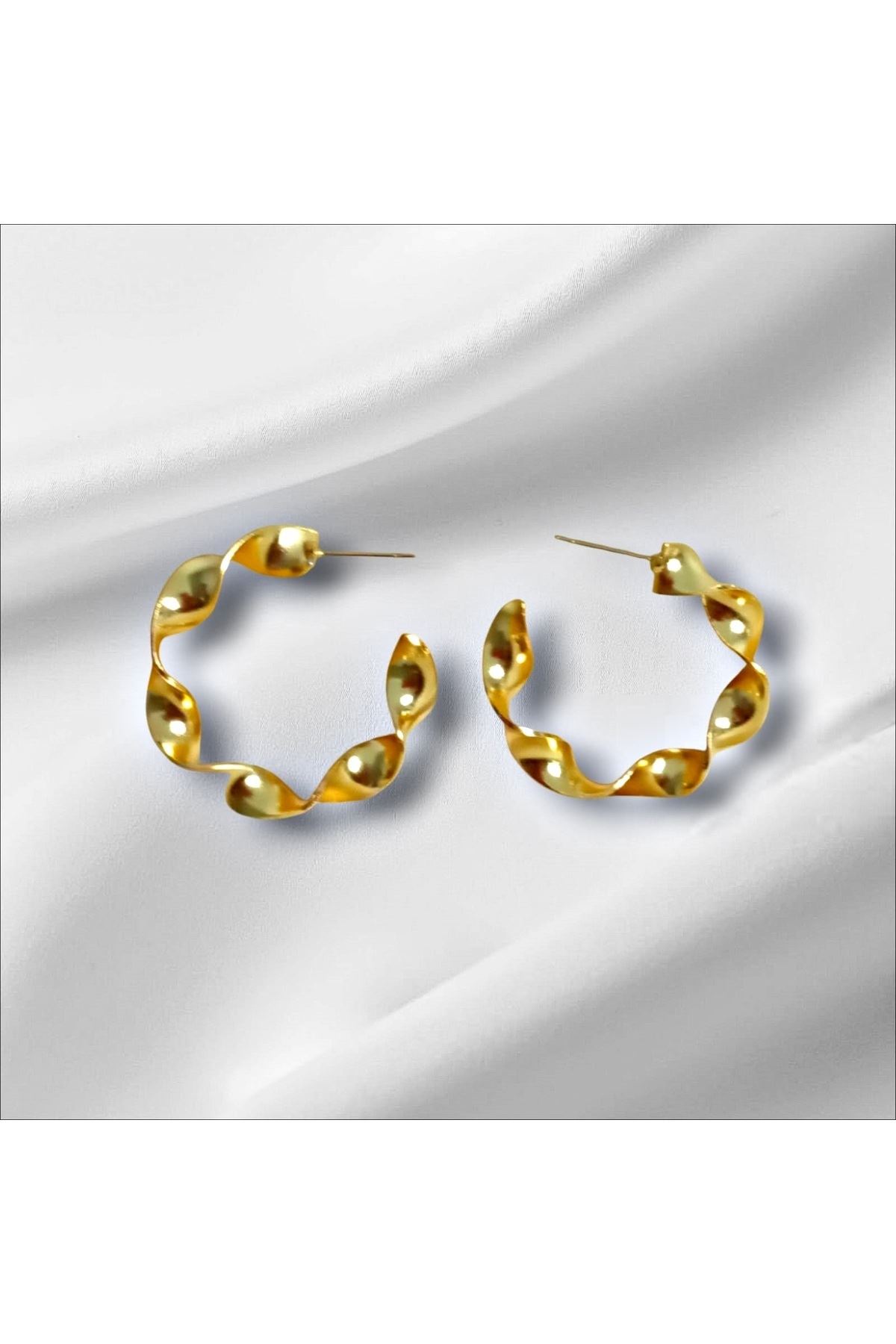 Gold Burgulu 3cm Halka Kadın Küpe