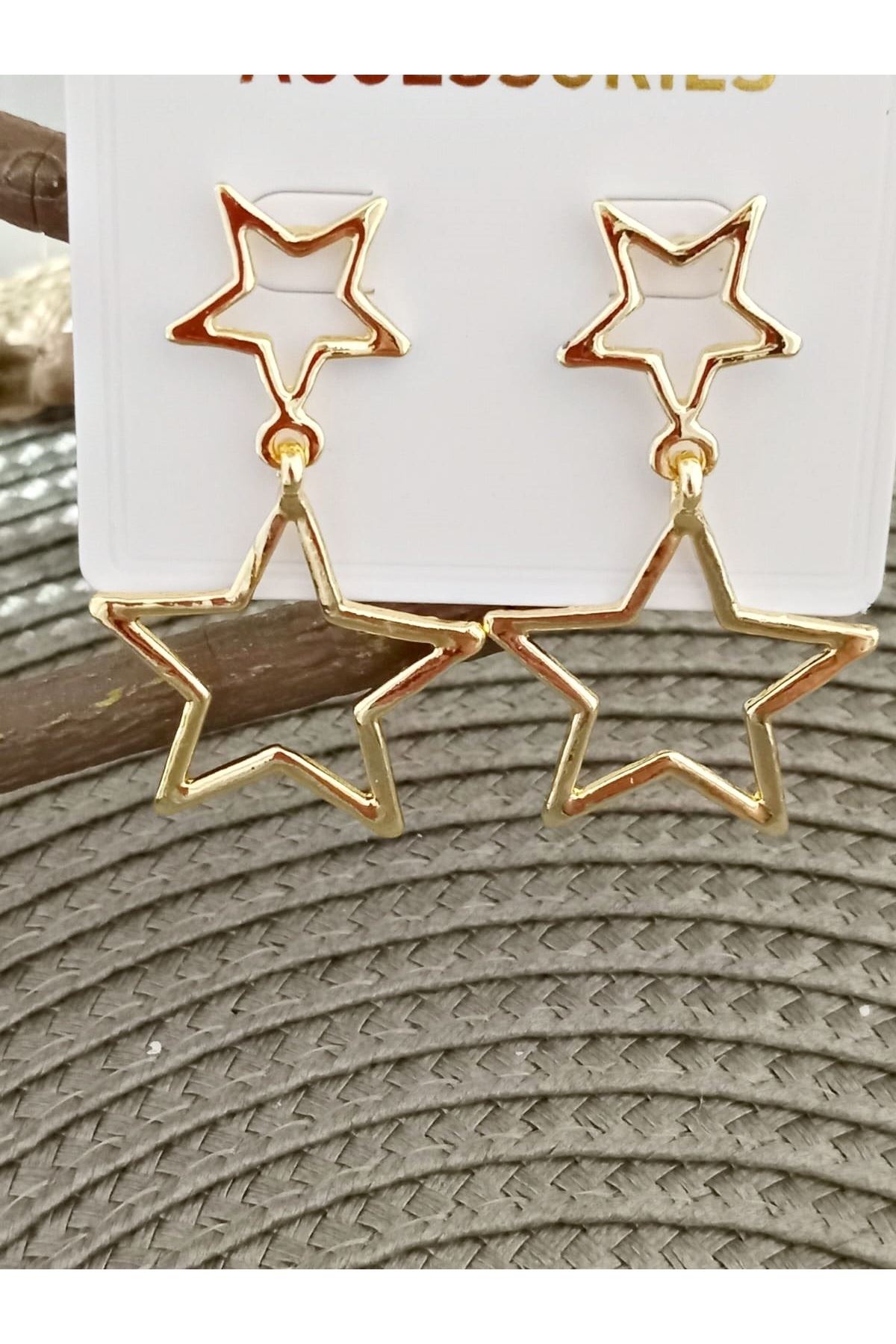 Gold Çift Yıldız Temalı Sallantılı Kadın Küpe