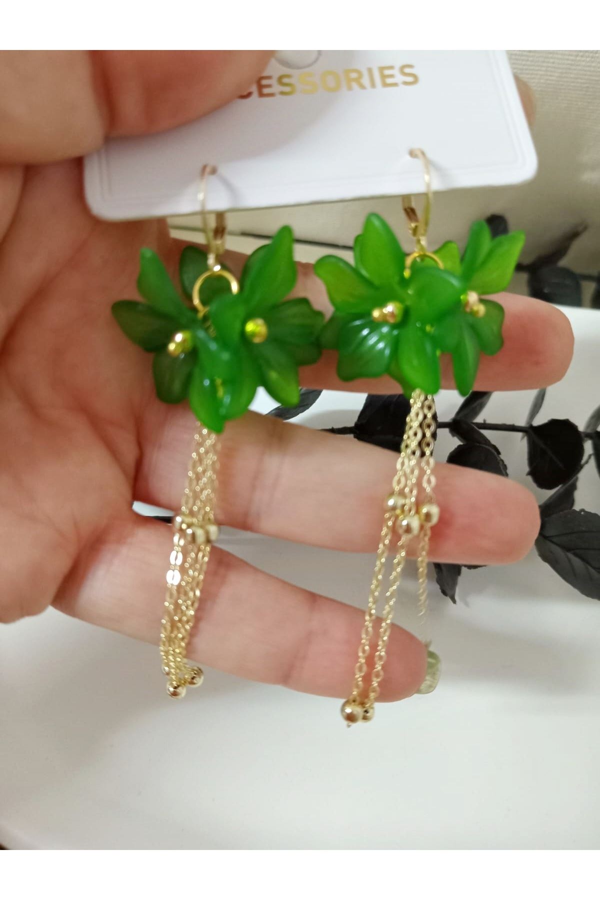 Koyu Yeşil Çiçek Gold Sallantılı Uzun Kadın Küpe