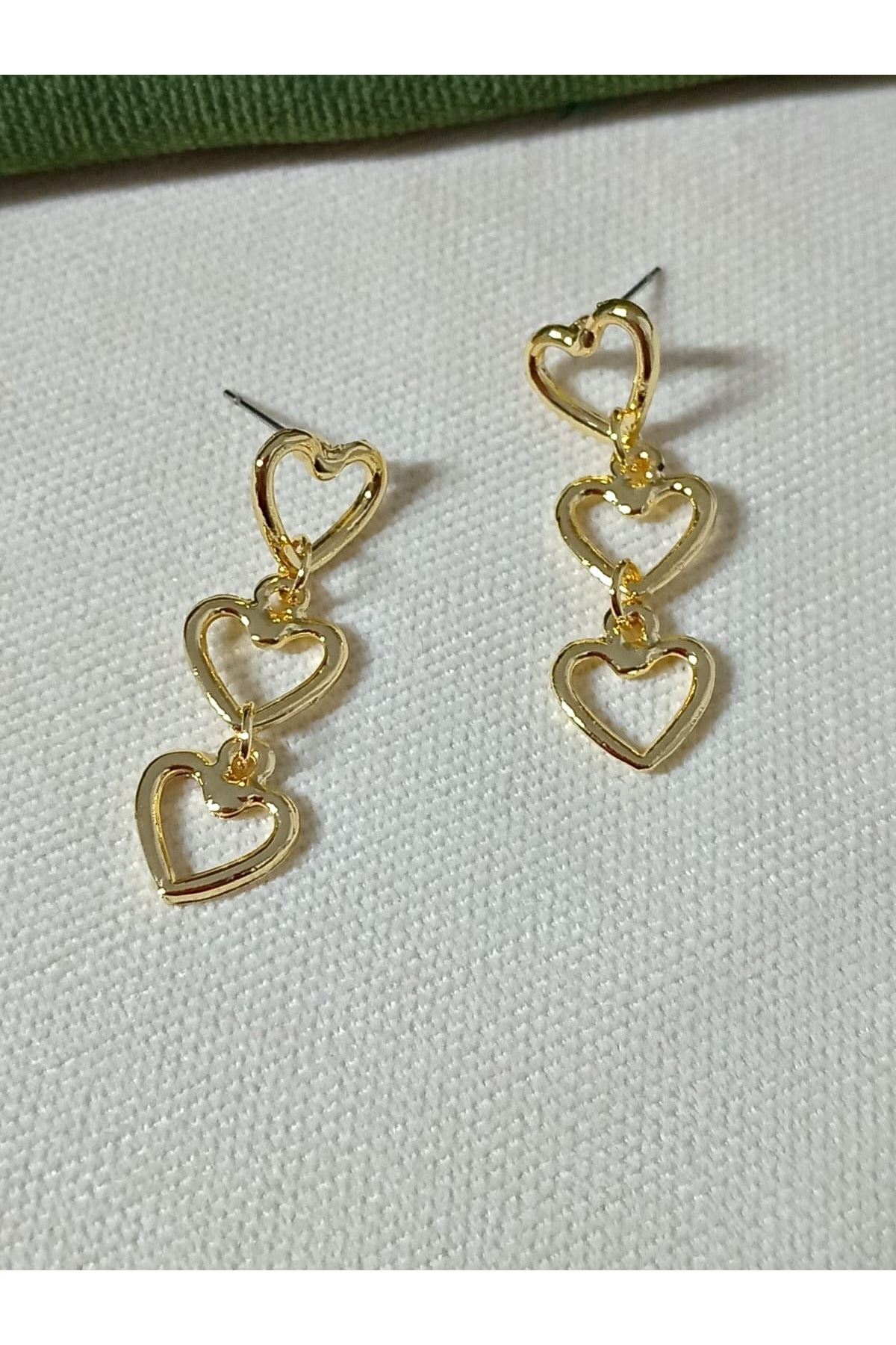 Gold Üç Sıralı Kalp Hafif  Kadın Küpe