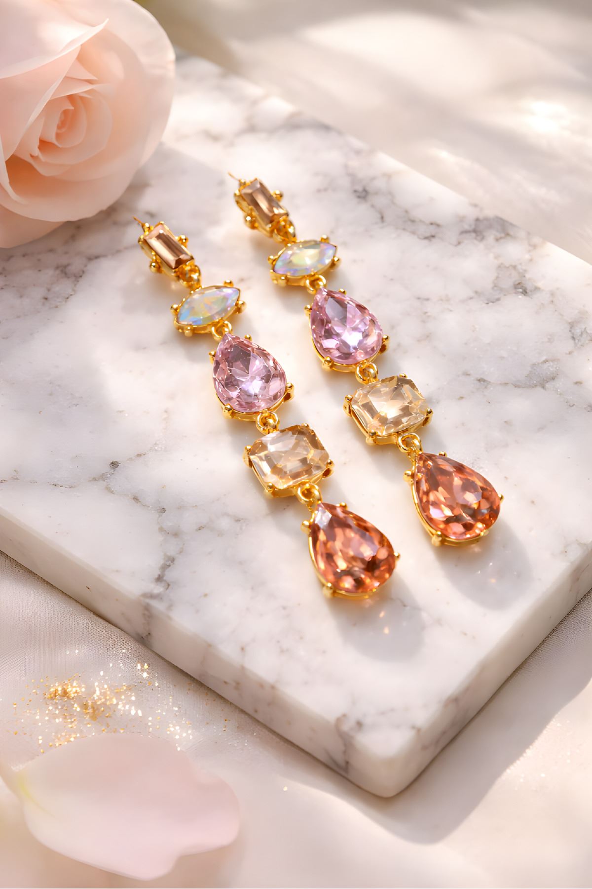 Pembe Zirkon Taşlı  Sallantılı Uzun Abiye Kadın Küpe
