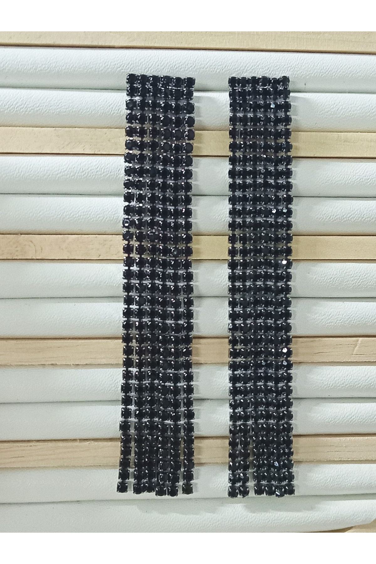 Siyah Taşlı Sallantılı Işıltılı Uzun Kadın Abiye Küpe, Püskül Küpe, Suyolu, 6 Şerit