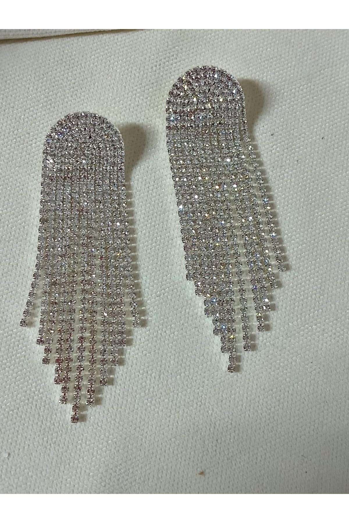 Beyaz Taşlı Sallantılı Uzun Kadın Abiye Küpe, Püskül Küpe