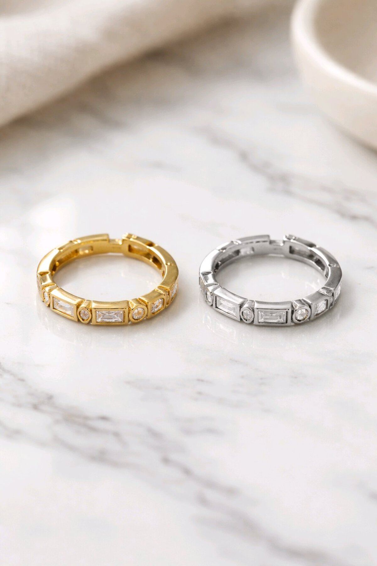 Gold Gümüş 2 'li Kombin Yüzük , Baget Taşlı