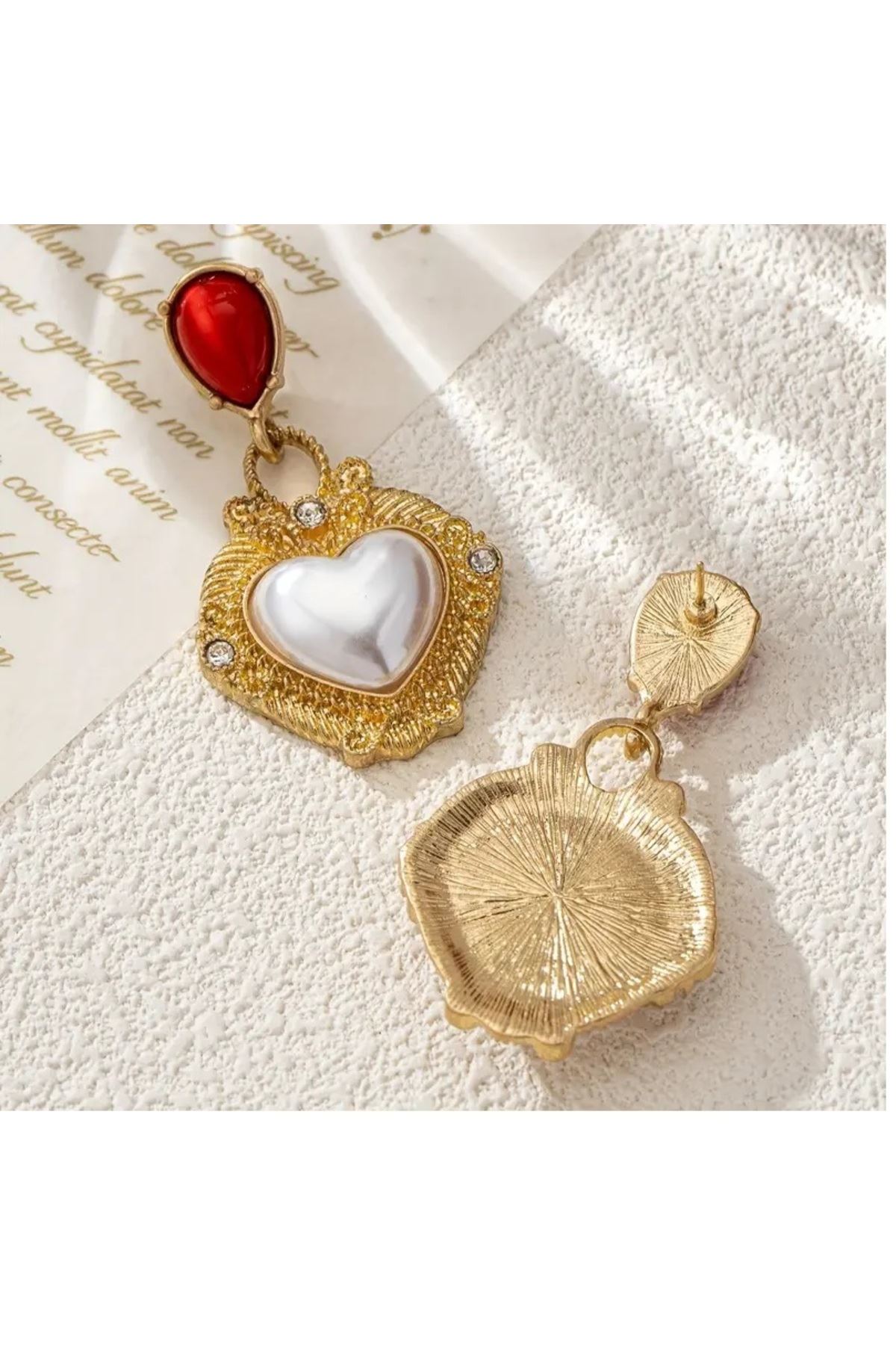 Gold Elegance Kalp Kadın Küpe, 5,7cm