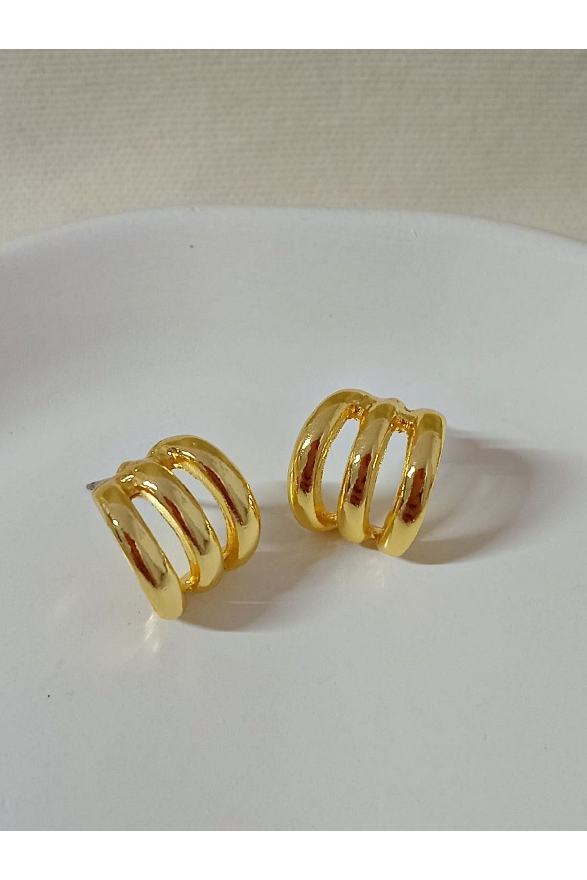 Gold Üçlü Görünümlü Halka Hafif Kadın Küpe