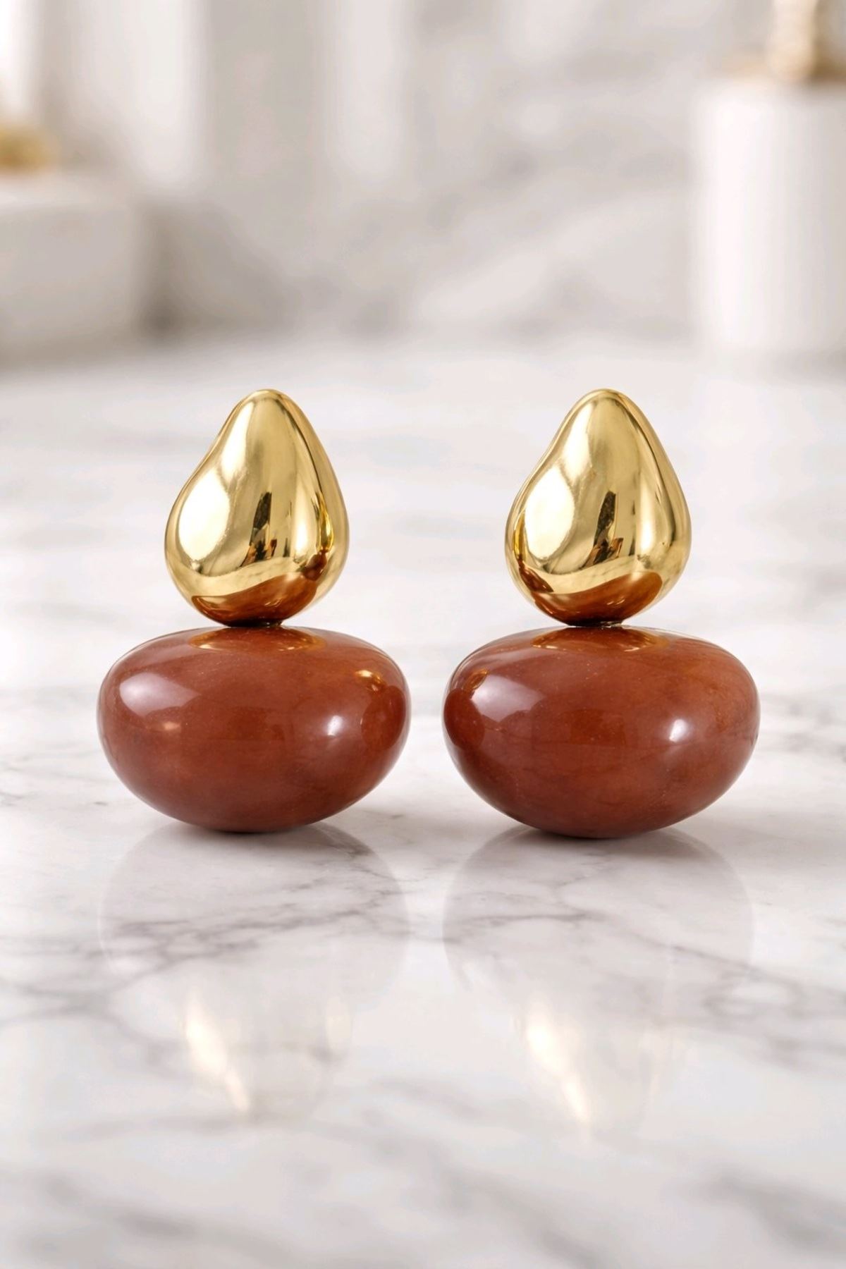 Gold Kahverengi Küpe, Hafif