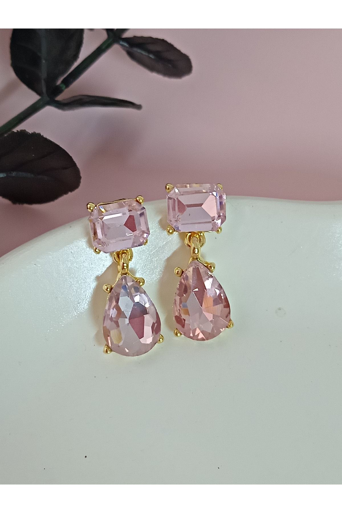 Pembe Taşlı Damla Şık Kadın Küpe