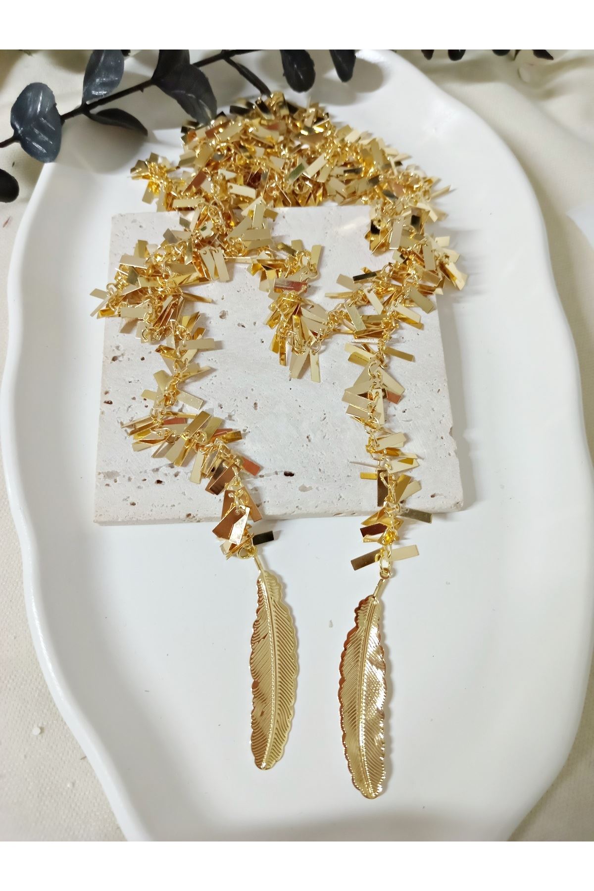Gold Dolamalı Uzun Elegant Kolye