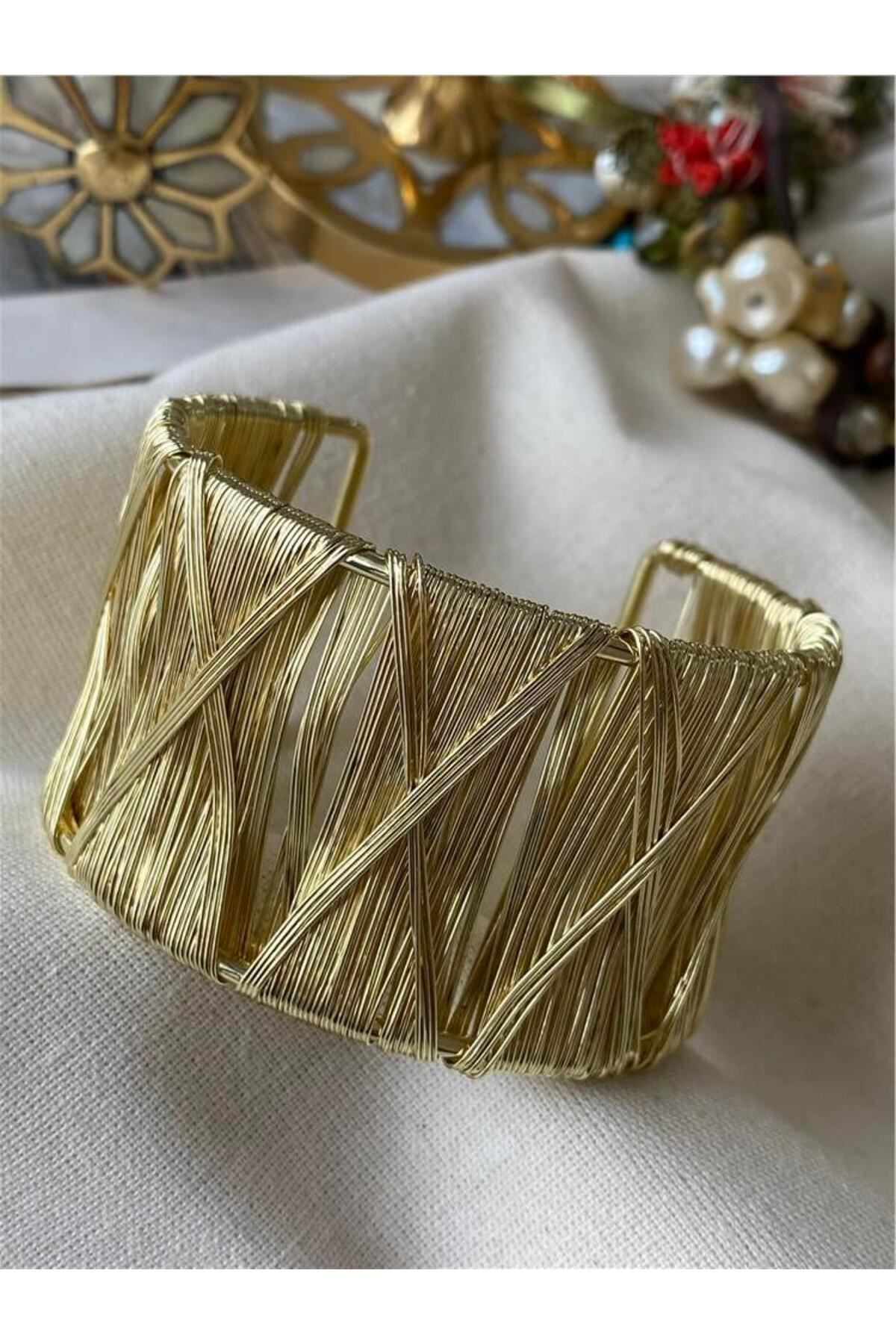 14K Gold X Desenli Bileklik Kelepçe