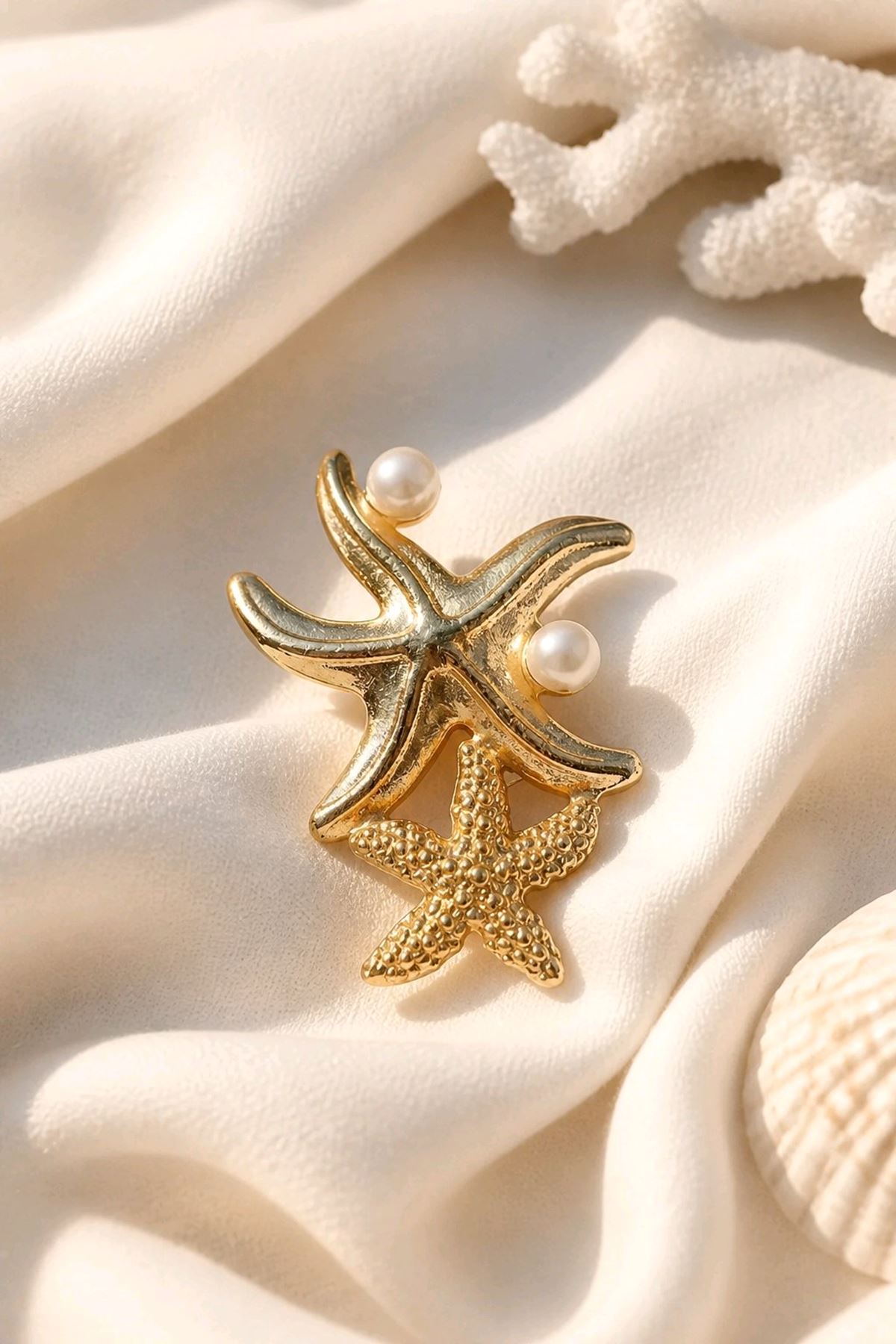 Gold İncili Deniz Yıldızı Broş, Uzunluk: 5cm, Genişlik: 3,5cm