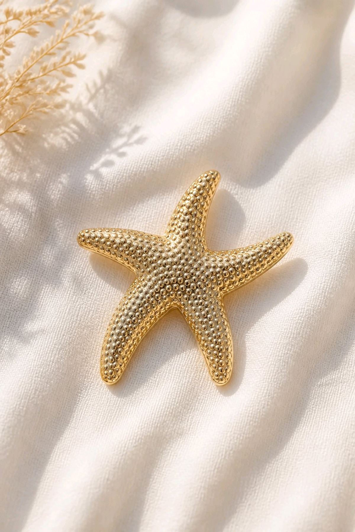 Gold Deniz Yıldızı  Broş, Uzunluk: 4,5cm, Genişlik: 3,5cm