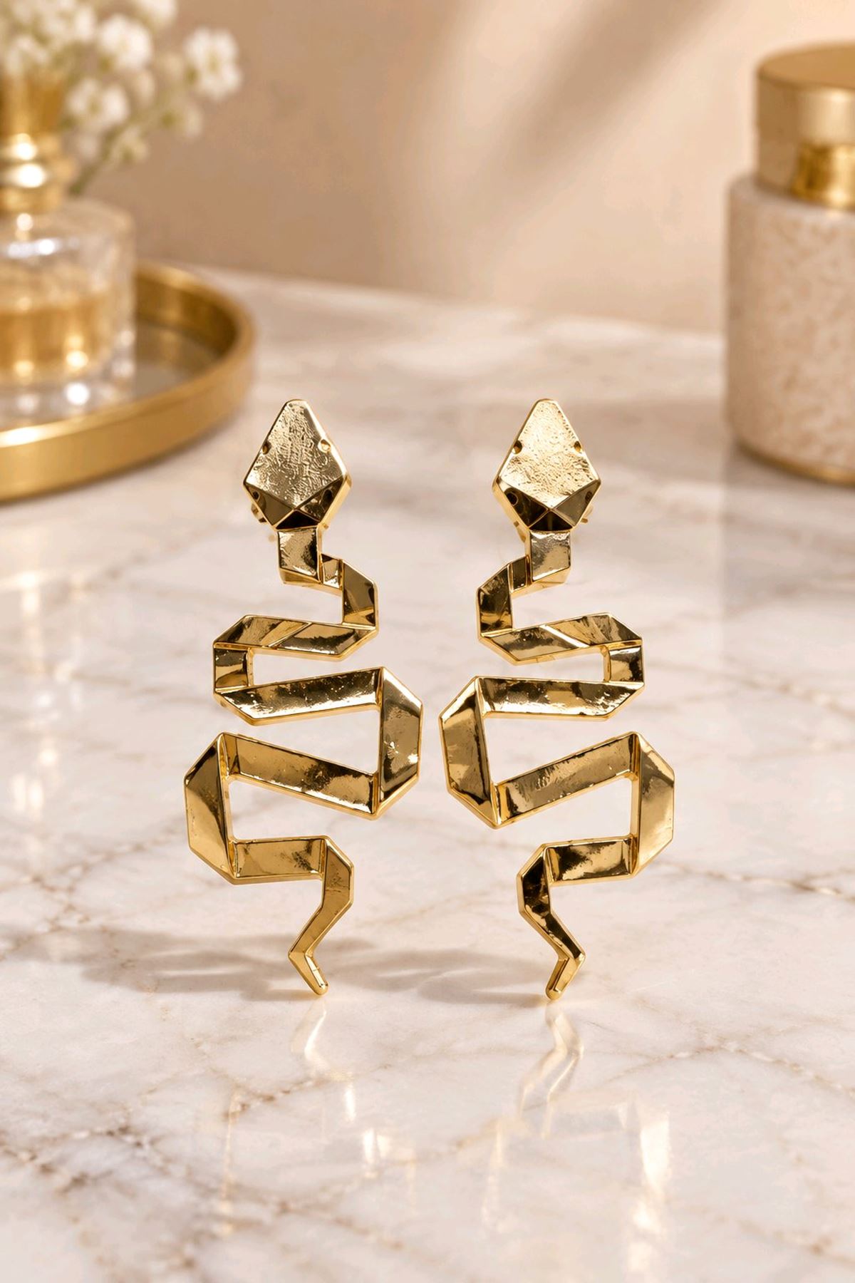 Gold Yılan Küpe, Uzunluk:7cm,  Genişlik:3cm 