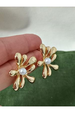 Gold İncili Şekilsiz Şık Kadın Küpe