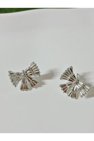 Gümüş Fiyonk Hafif Şık Kadın Küpe