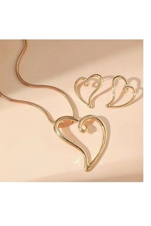 Gold Çelik Kalp Kadın Küpe