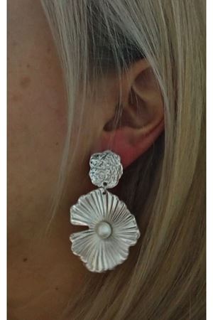 Gümüş  İncili Büyük Sallantılı Şık Kadın Küpe