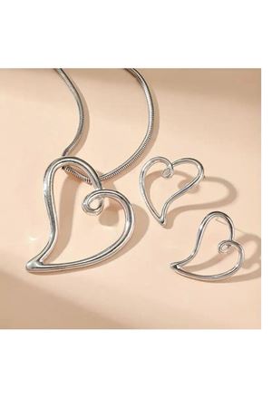 Gümüş Çelik Kalp Kadın Küpe