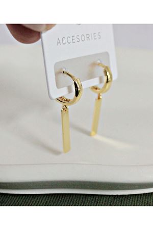 Gold Çubuk Sallantılı Halka Kadın Küpe