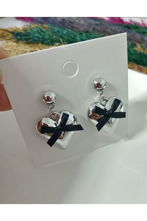 Kurdeleli Gümüş Kalp Kadın Küpe