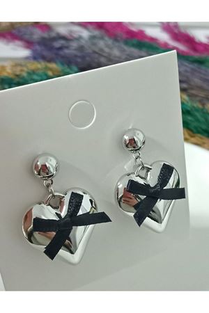 Kurdeleli Gümüş Kalp Kadın Küpe