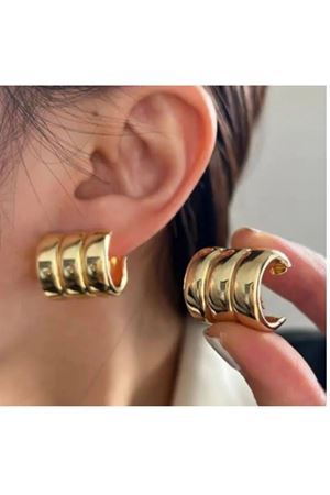 Üç Halka Görünümlü Kadın Küpe