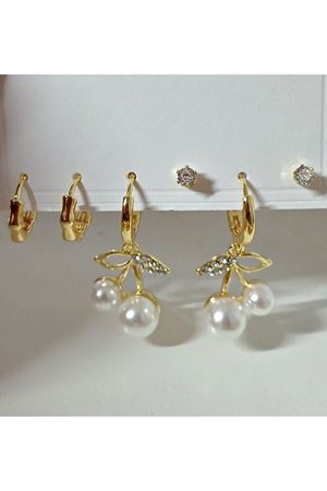 925 Ayar Gümüş 6 lı Kiraz-Taşlı-Halka Kadın Küpe Seti