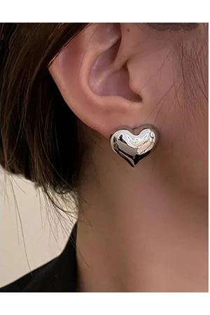 Kalp Görünümlü Gümüş Küpe