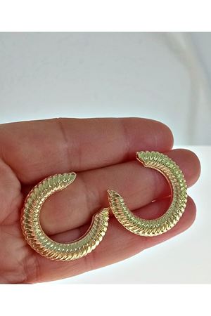 Gold Çizgi Detaylı Halka Kadın Küpe