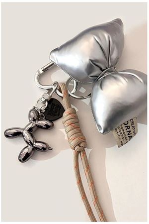 Gri Gümüş Balon Köpek Ve Balon Fiyonk Charmlı Çanta Aksesuarı