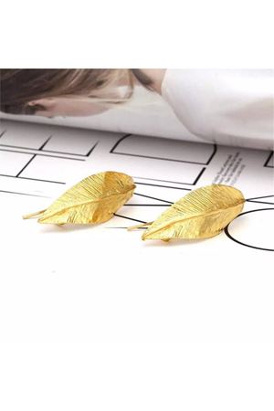 Gold Yaprak Şekil Kadın Küpe