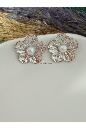 Gümüş Renk İncili Çiçek Kadın Küpe