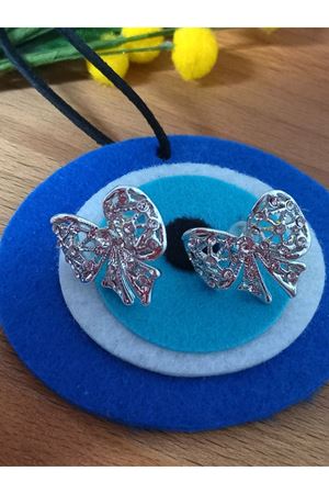 Gümüş Z,rkon Taşlı Fiyonk Tasarım Kadın Küpe