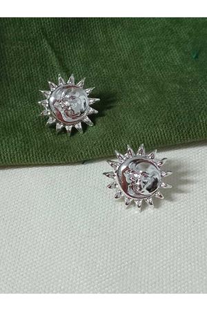 Gümüş Güneş Şekilli  Kadın Küpe