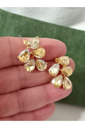 Bal Köpüğü Gold Kristal Taşlı Yaprak Küpe