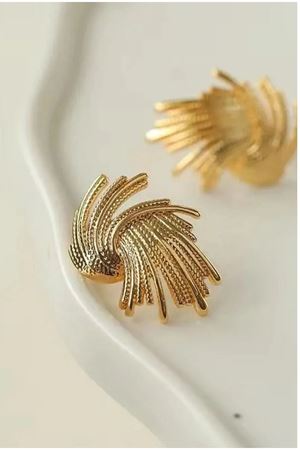 Gold Tasarım Kadın Küpe