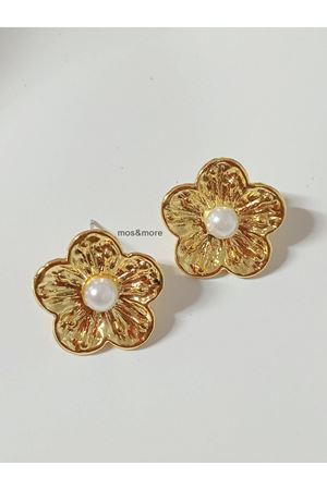 Gold Renk İncili Çiçek Kadın Küpe