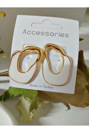 Siyah Mineli Altın Renk Kadın Küpe