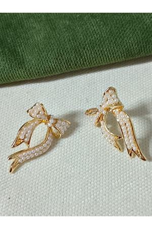 Gold İncili Fiyonk Tasarım Kadın Küpe