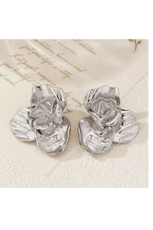 Gümüş Büyük Çiçek Kadın Küpe