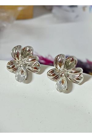 Gümüş Beyaz Damla Tasarım Kadın Küpe